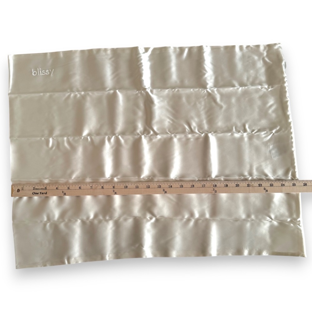 BLISSY White 22-Momme 100% Mulberry Silk Pillowcase Standard 25x19" - Picture 5 of 8
